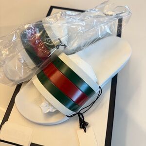 White Gucci Pool Slide Sandals with Red and Green Stripes